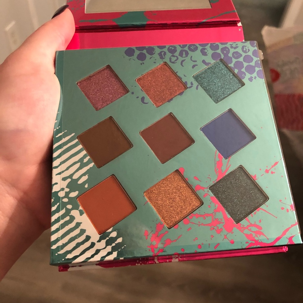 Eyeshadow Palette